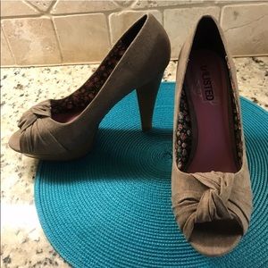 Unlisted Peep-Toed Stacked Wooden Heels